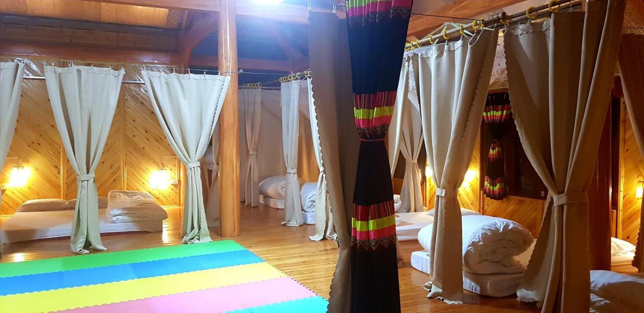 Bac Ha Threeland Homestay Luaran gambar